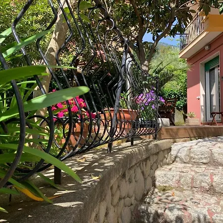 Albamare Guest house