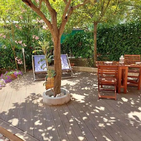 Albamare بيت ضيافة